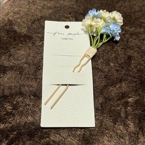 Free People Hair Pin and Bows/Accessories Bundle of 5 pieces